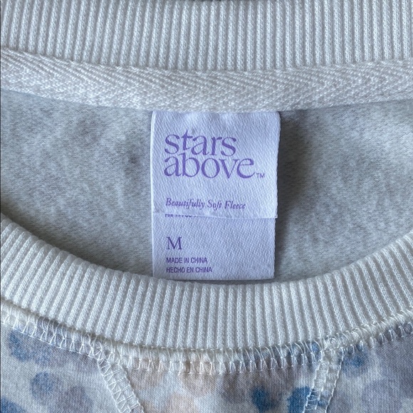 Donating soon! Stars Above Medium Soft Fleece Crewneck Sweatshirt - Picture 6 of 7